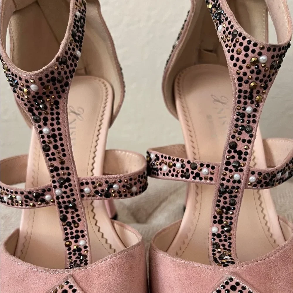 Like New! X Nisiman Rhinestone Bling Pump Blush Pink in Size 6/6.5 US